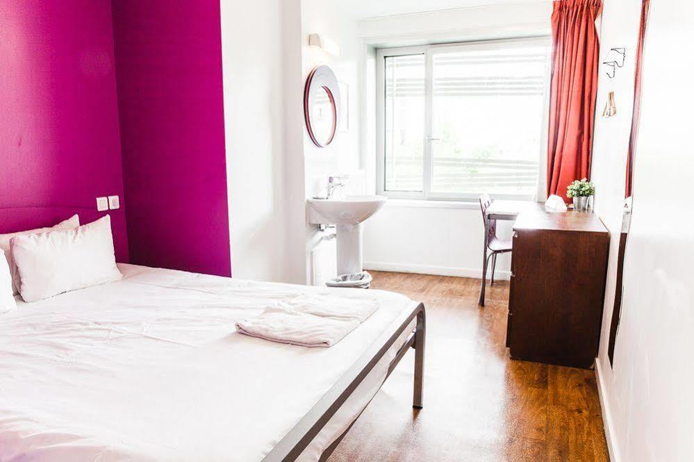 St Christopher's - Canal Hostel Paris