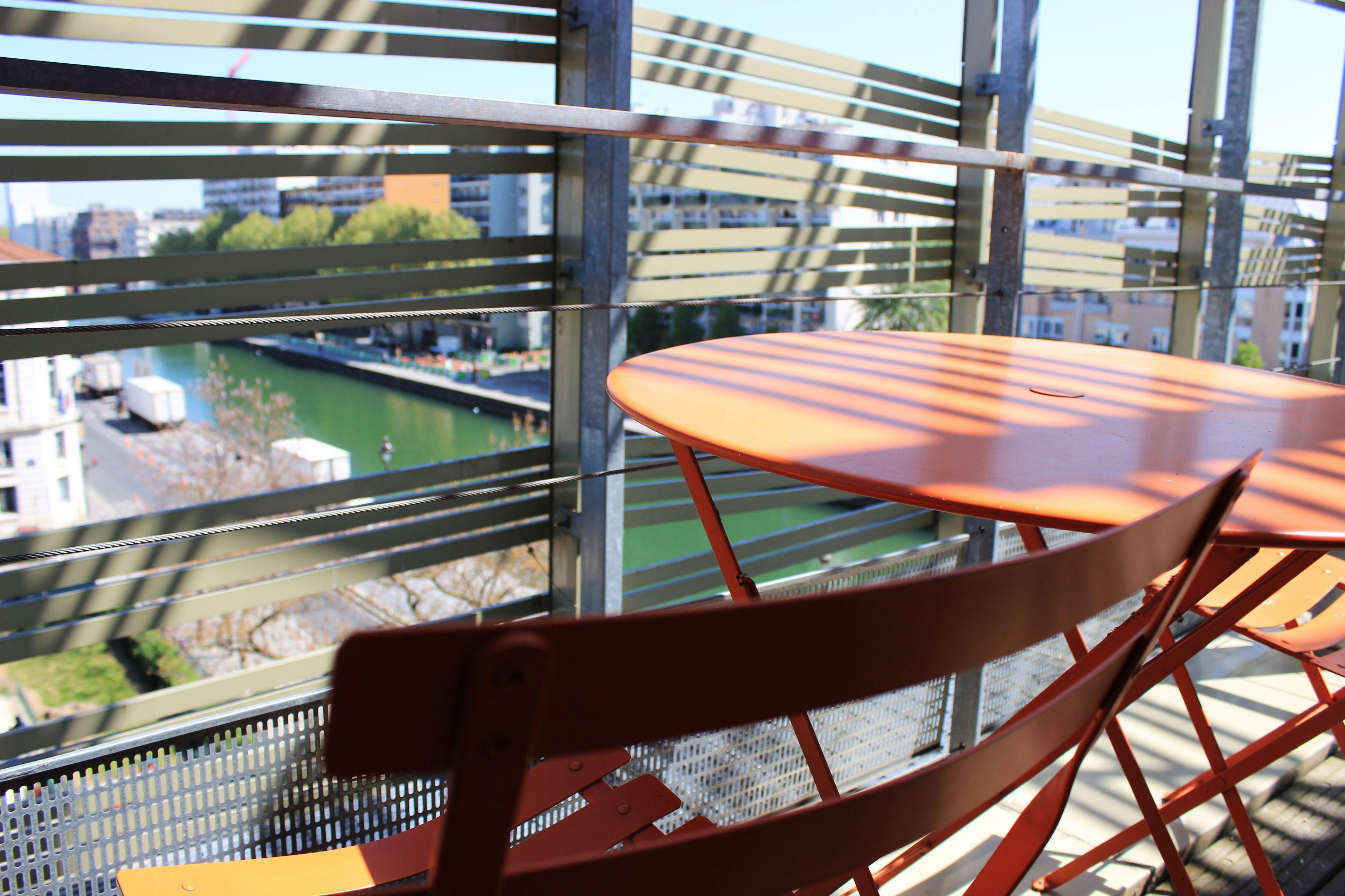 St Christopher's - Canal