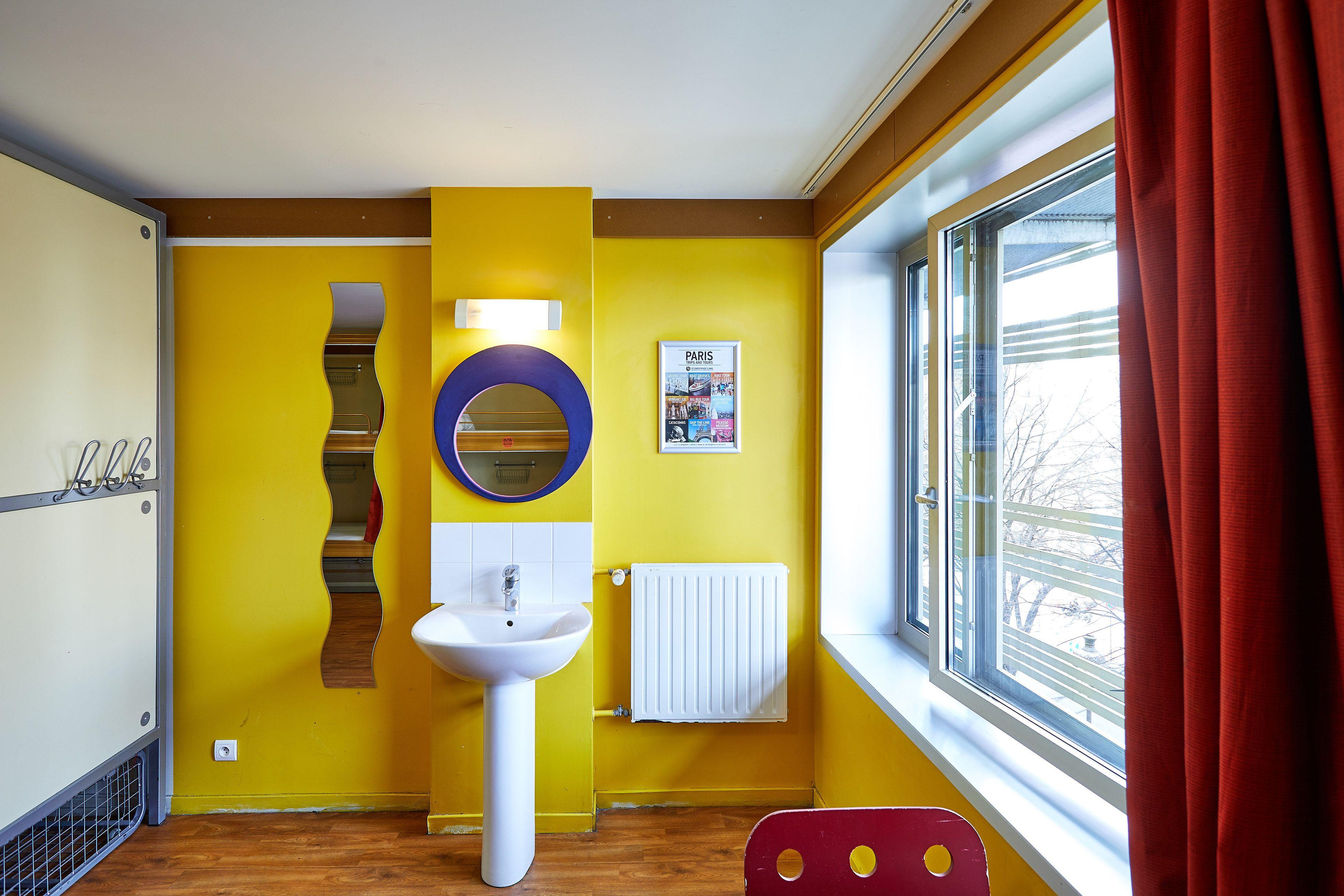 St Christopher's - Canal